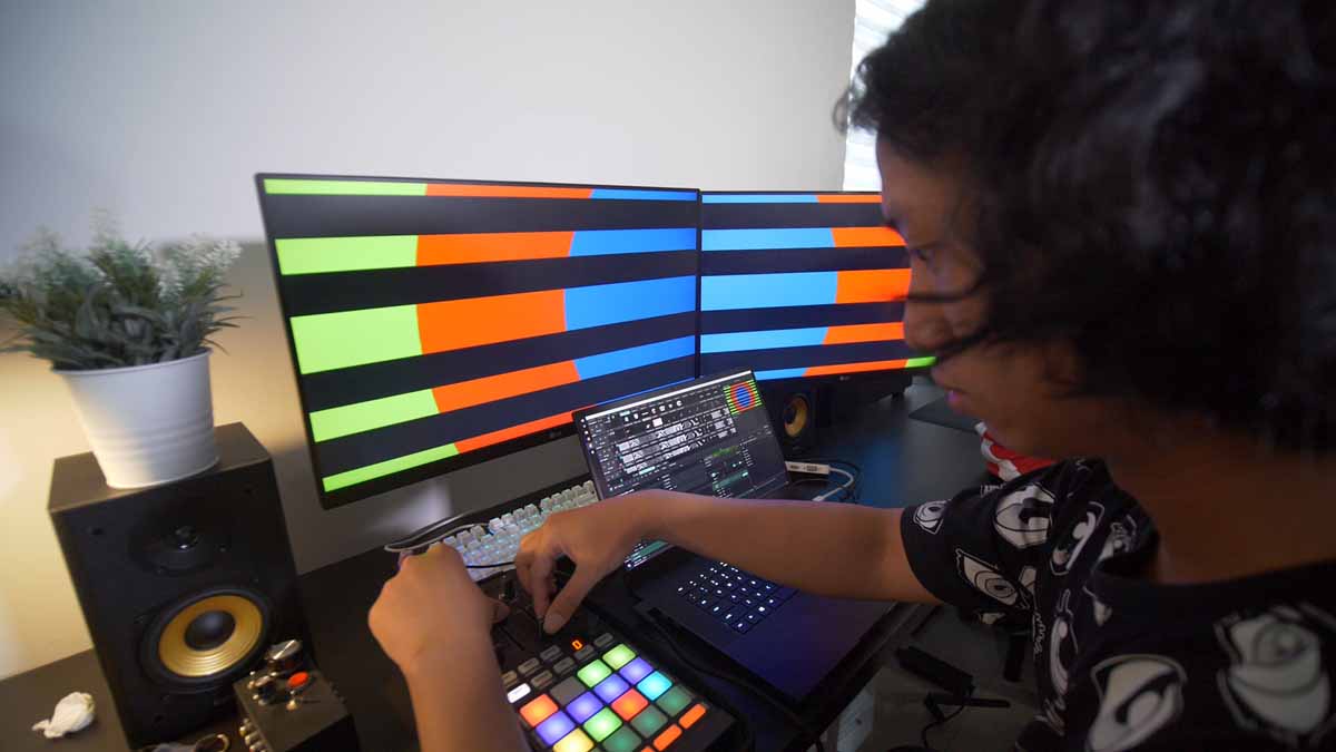 VNGNC: Bukan Hanya Youtuber, Tapi Visual Jockey